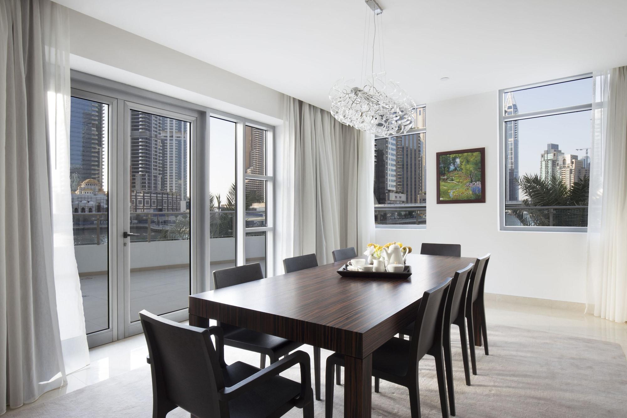 La Verda Suites And Villas Dubai Marina Exterior foto A dining room