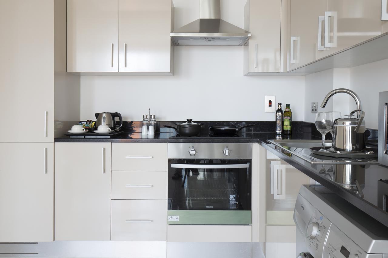 La Verda Suites And Villas Dubai Marina Exterior foto A modern kitchen
